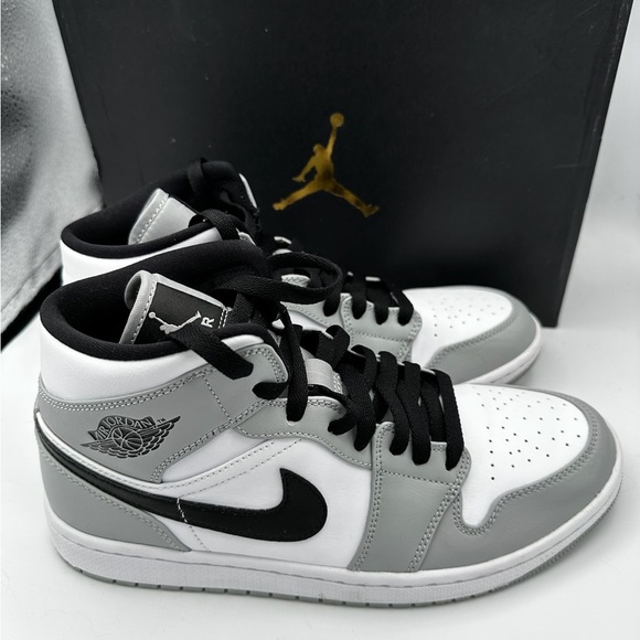 JORDAN 1 MID - Picture 1 of 6